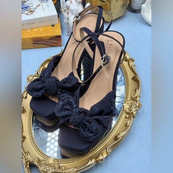 🆕 TED BAKER 🧿 NWOT MADDY Blue Floral Embroidered Bow Platform Sandals, Sz 6 - Picture 9 of 15